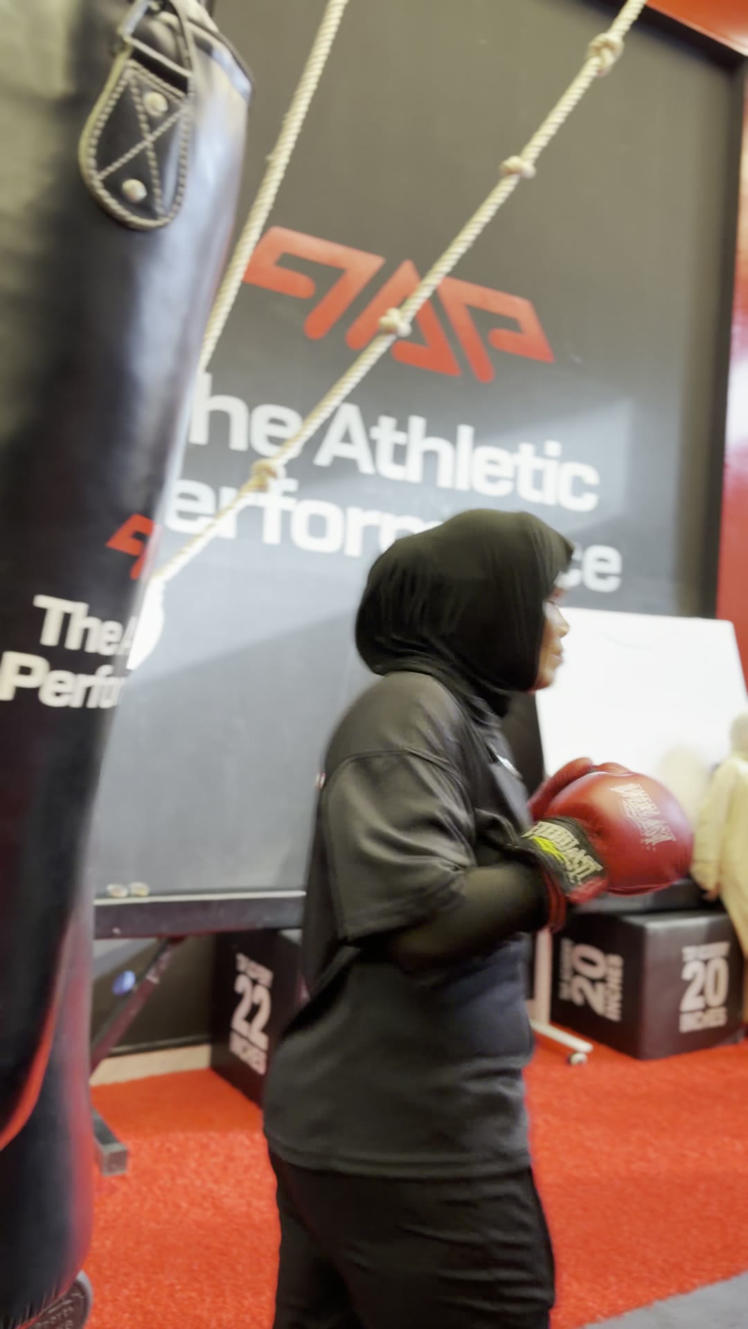 StrongHer member boxing at TAP DHA Phase 7